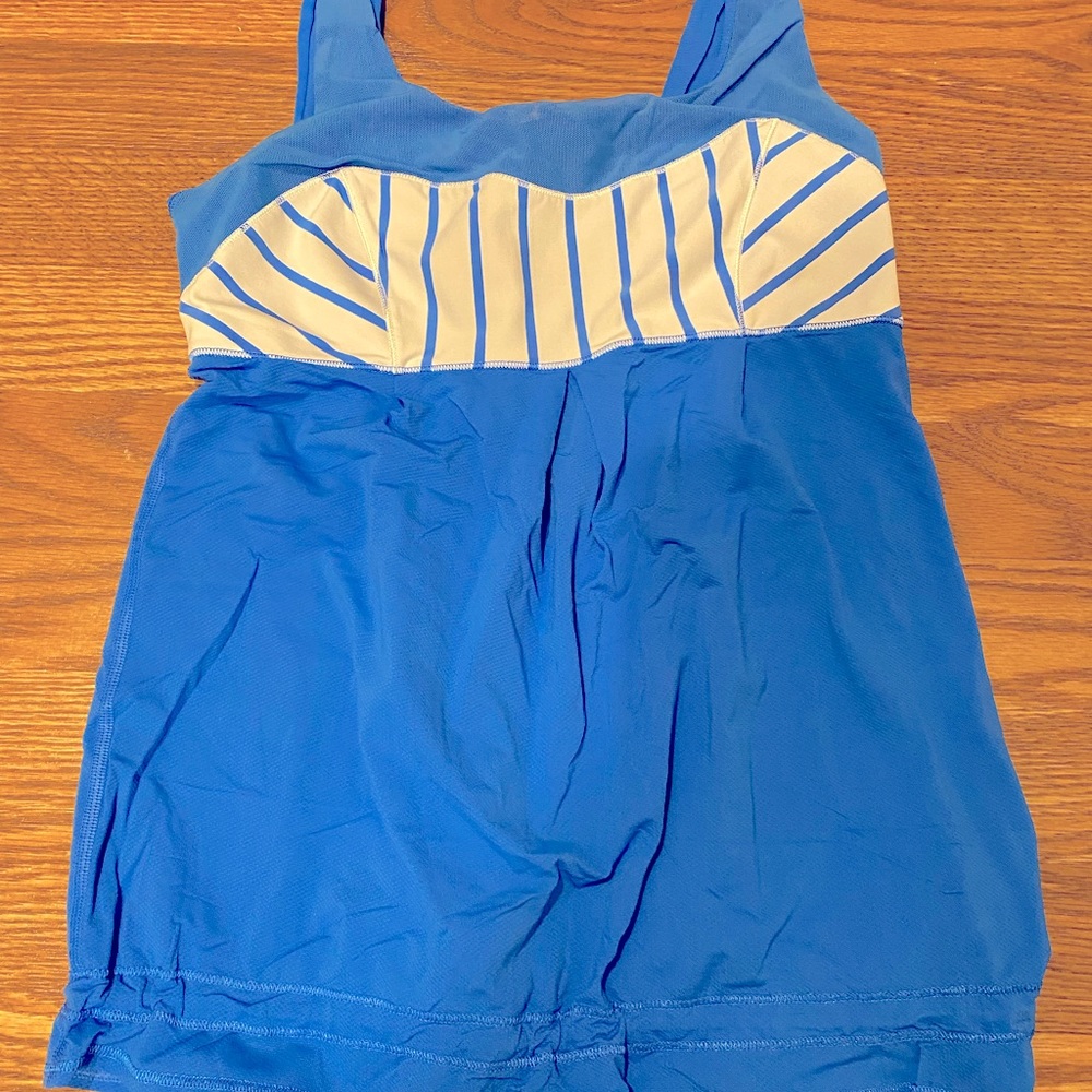 Lululemon blue tank